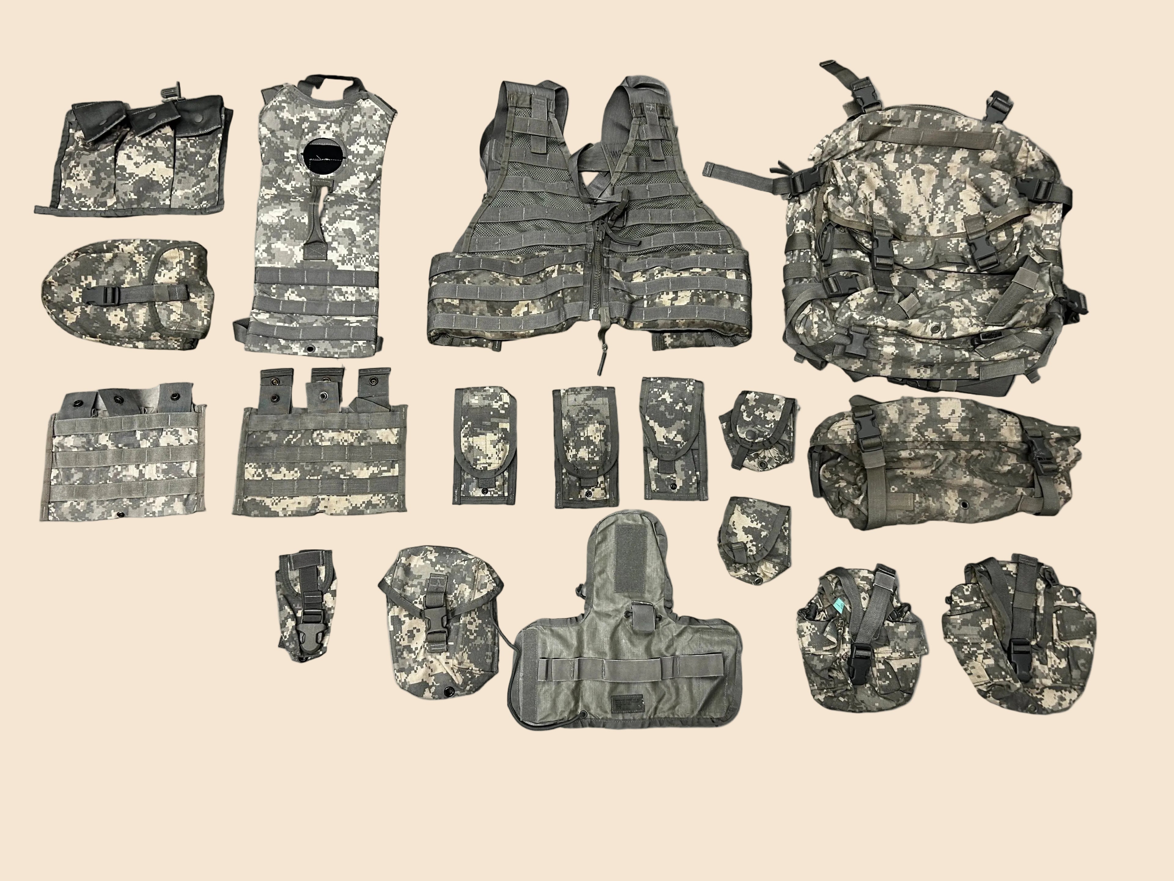 18 Piece Rifleman Set (UCP)