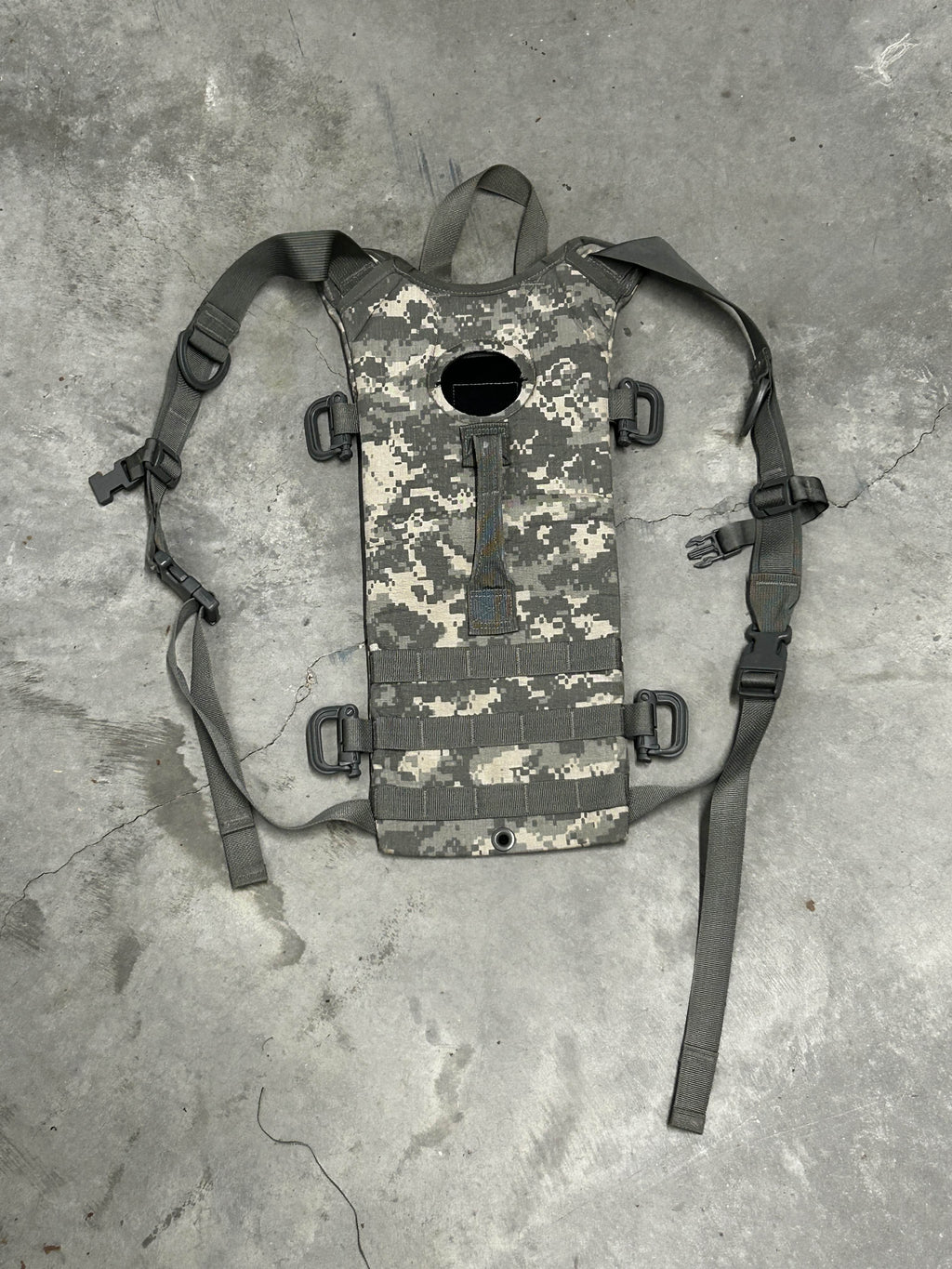 Hydration Carrier (UCP)